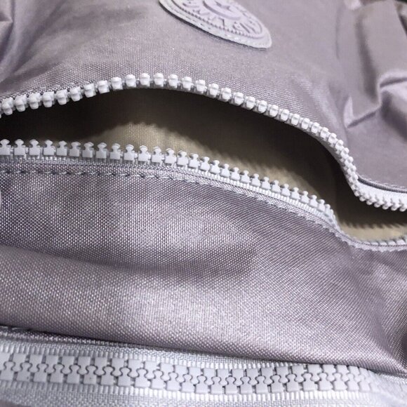 Kipling Vintage brand new Extra Large 47cm xl 17" Laptop  Seoul metallic… - Picture 11 of 14